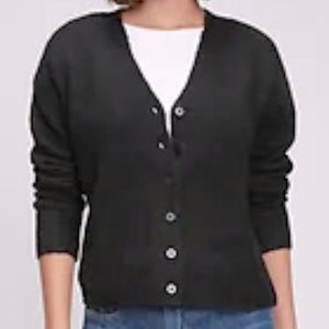 Gap Forever Cozy Soft V-Neck Long Sleeve Button Down Cardigan Sweater NWT